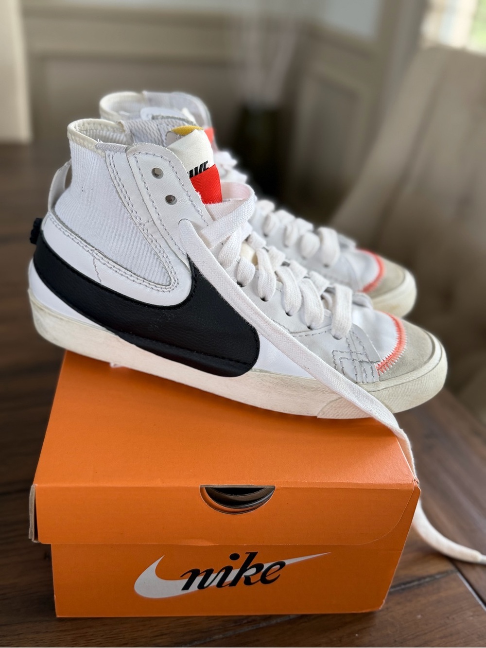 Nike Blazer Mid ’77 Jumbo sneakers. Size men’s 8